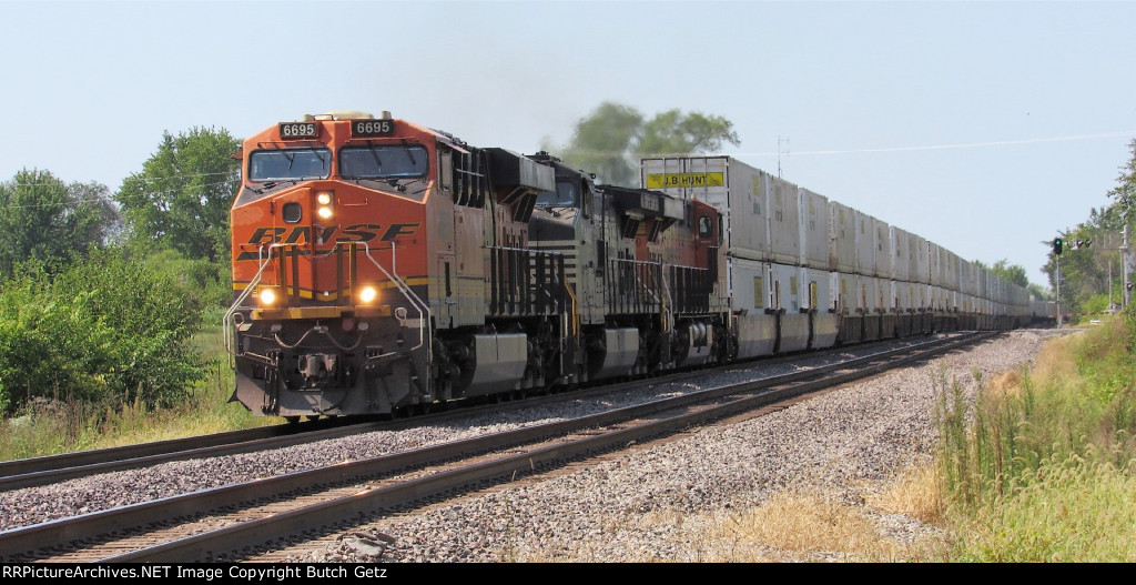 BNSF 6695